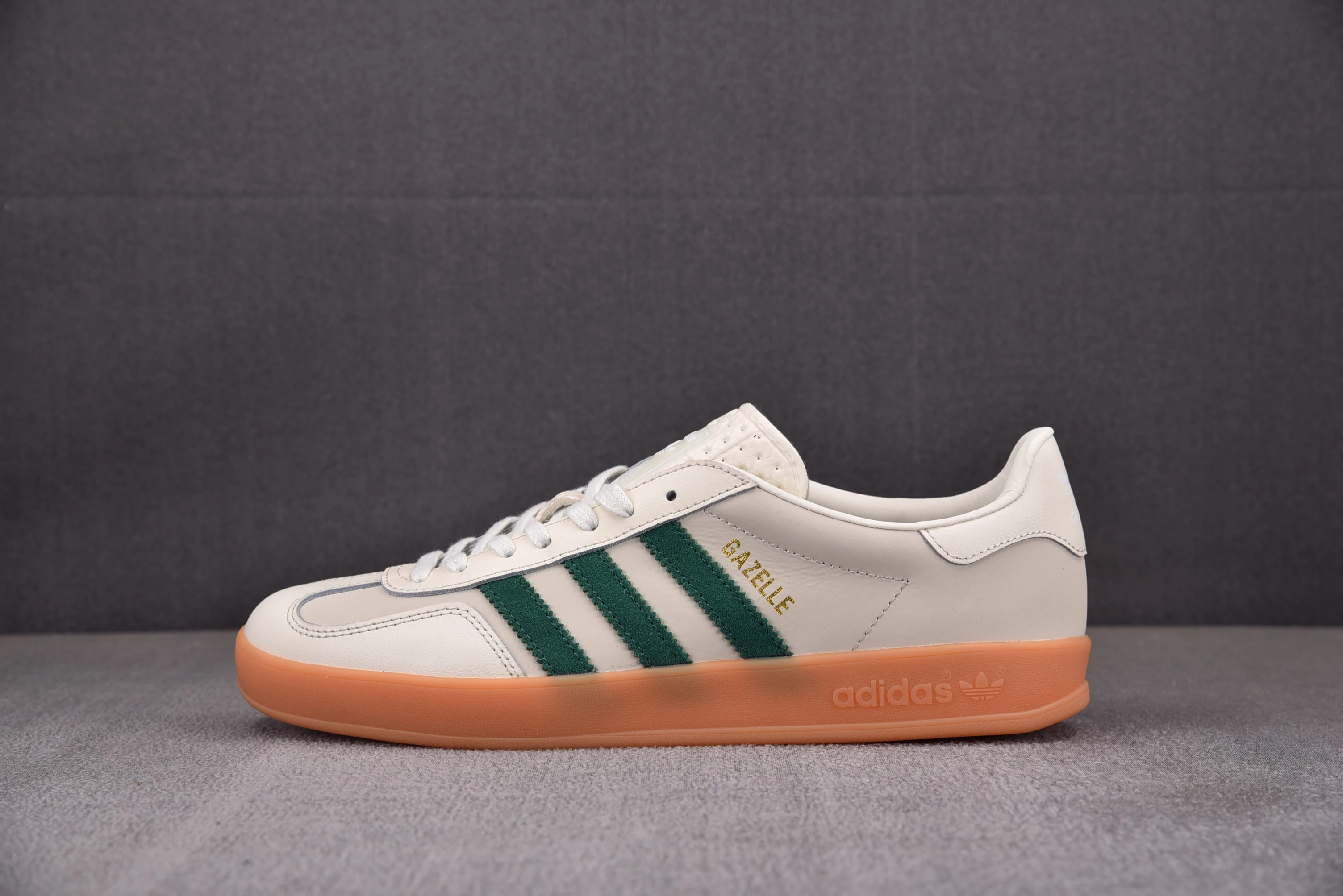 adidas originals Gazelle Off-White