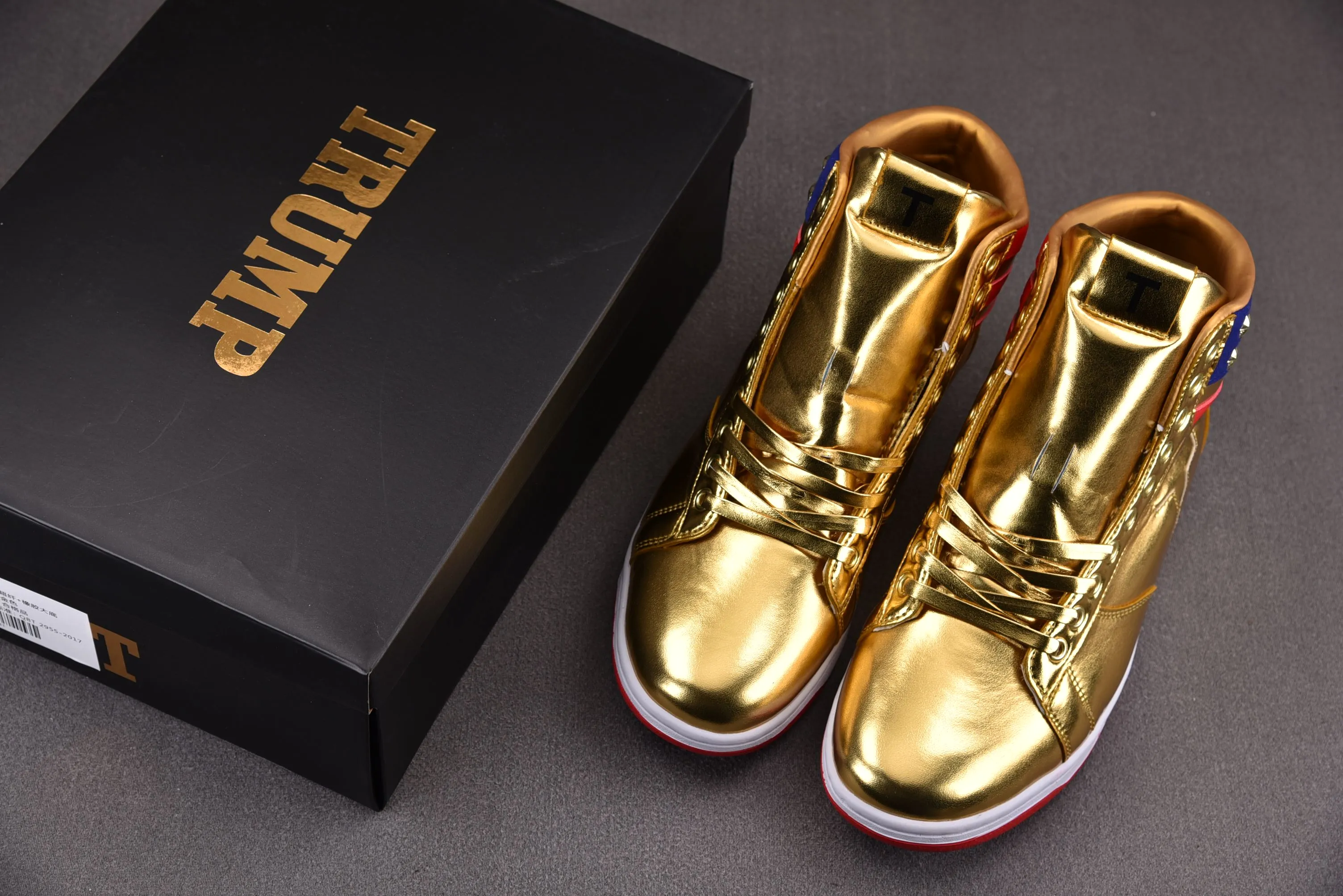 Air Jordan 1 x TRUMP Gold