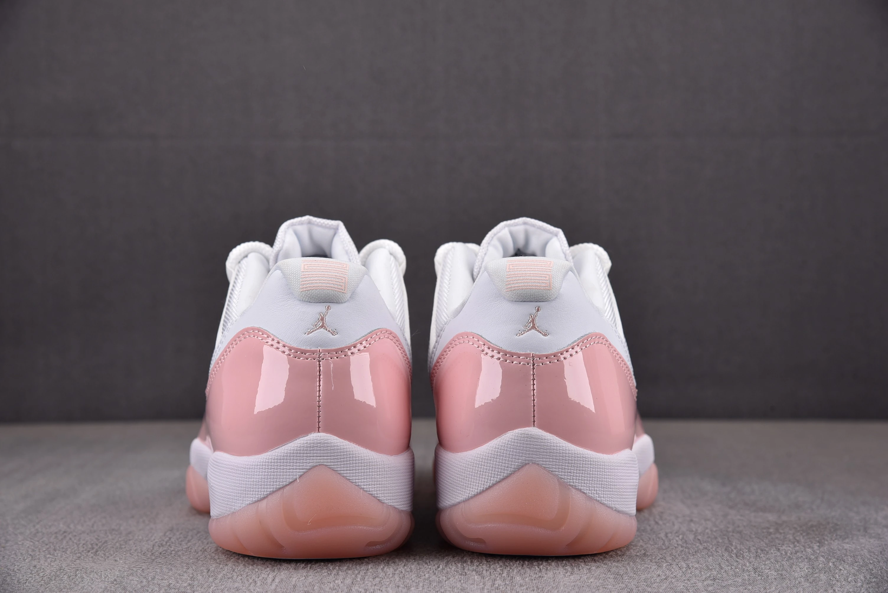 Air Jordan 11 Low “Legend Pink”