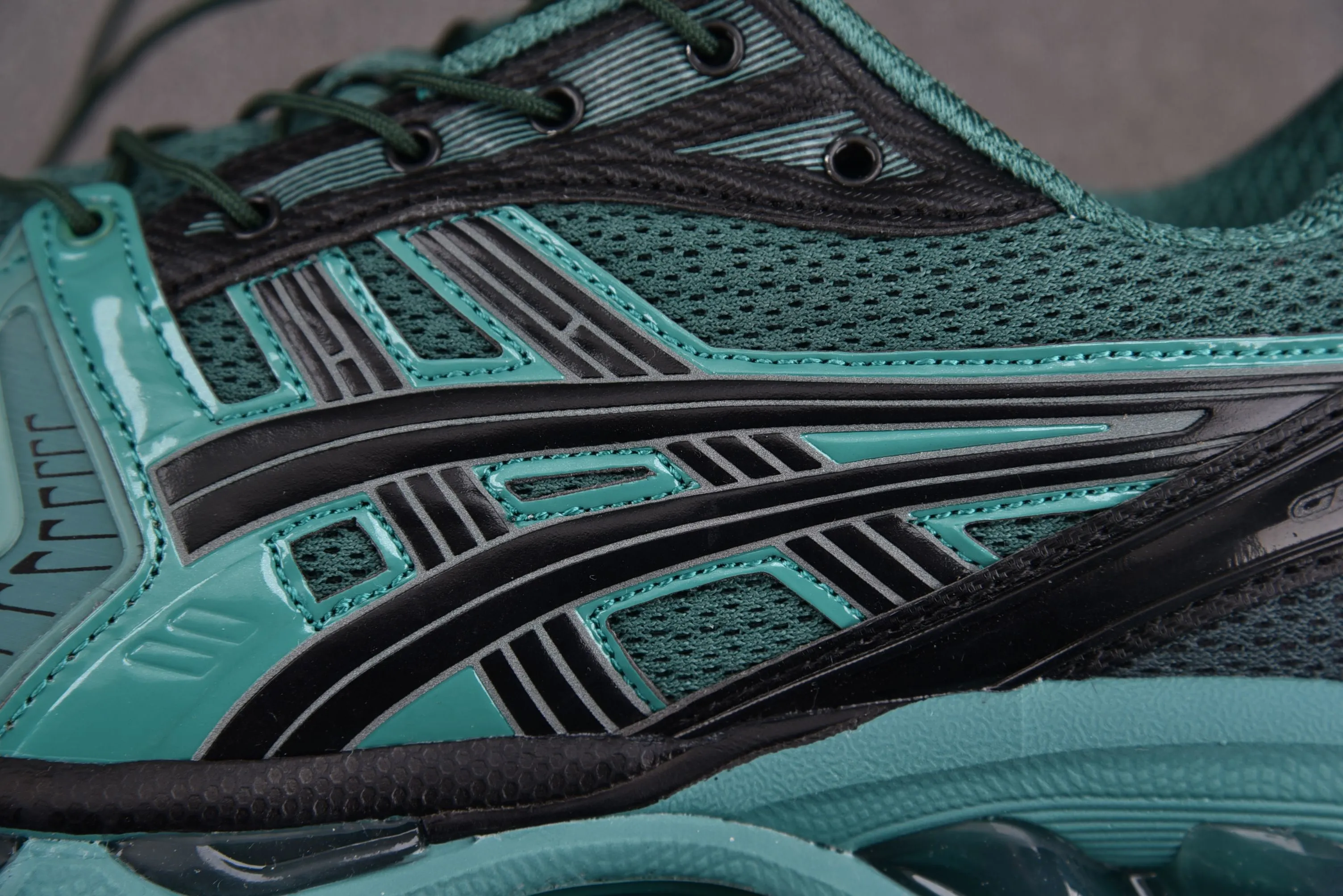 ASICS Gel-Kayano 14 Unaffected Infinite Wonders Pack Green