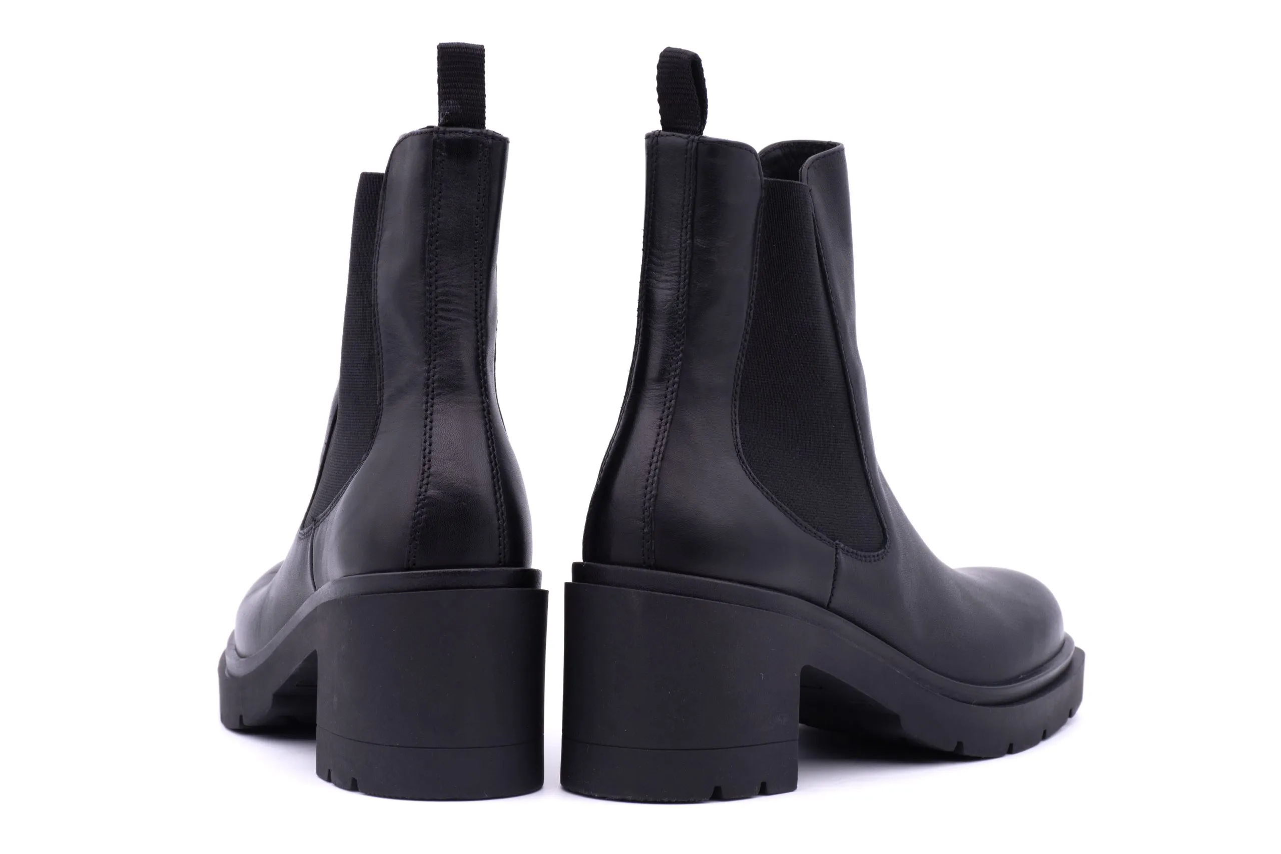 Chelsea Boot su suola con Tacco