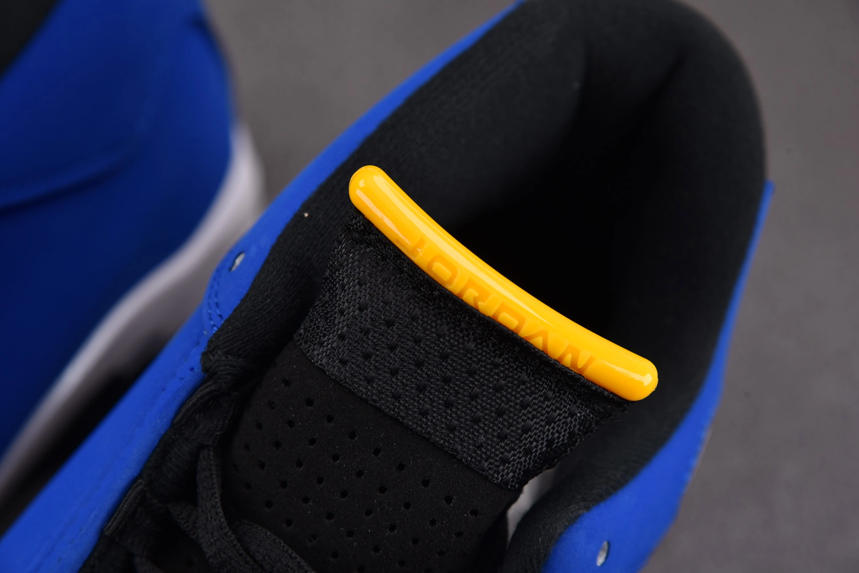 Jordan 14 Retro Laney (2023)