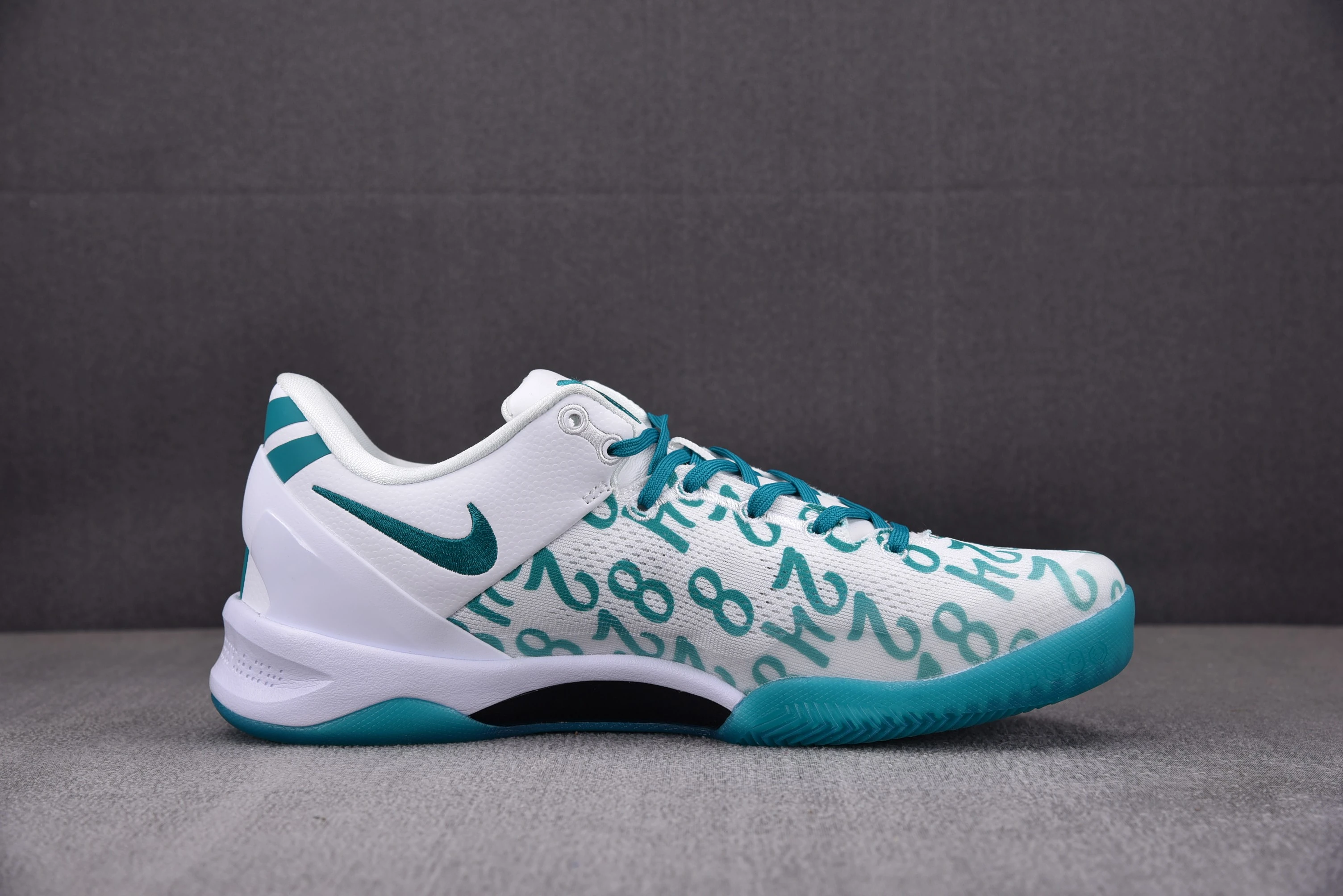 Nike Kobe 8 Protro Radiant Emerald