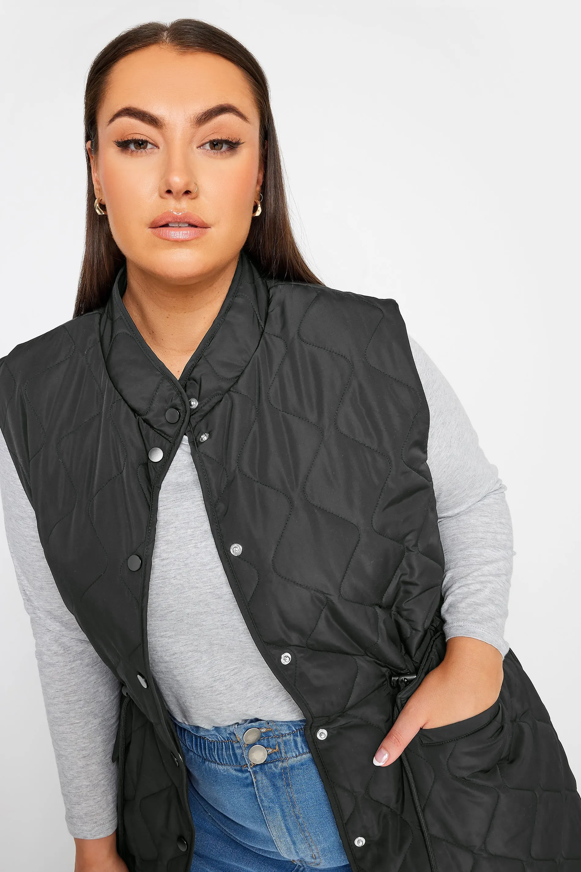 YOURS Curve Black Lightweight Quilted Midi Gilet